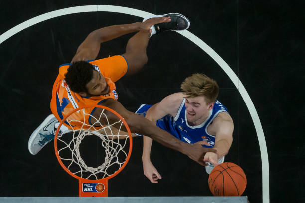 曼城客场挑 曼城客场挑