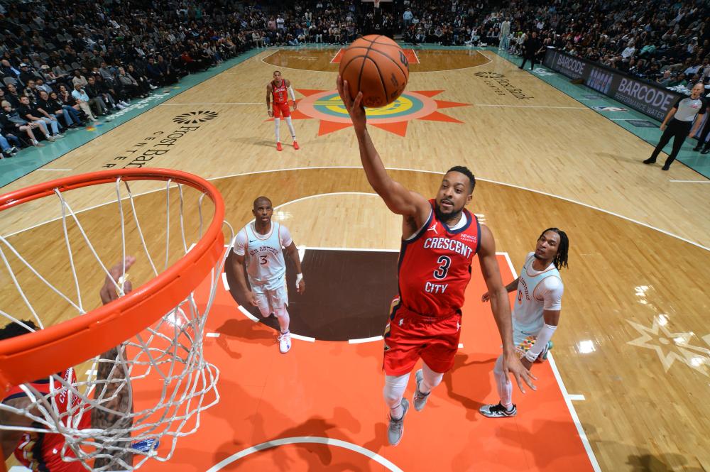 触球次数明 触球次数明